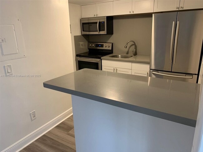Building Photo - 24 Calabria Ave