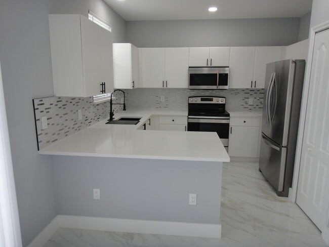 Foto del edificio - 2310 Shoma Ln