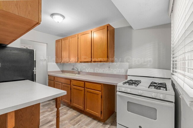 Building Photo - 306 Banff Cir