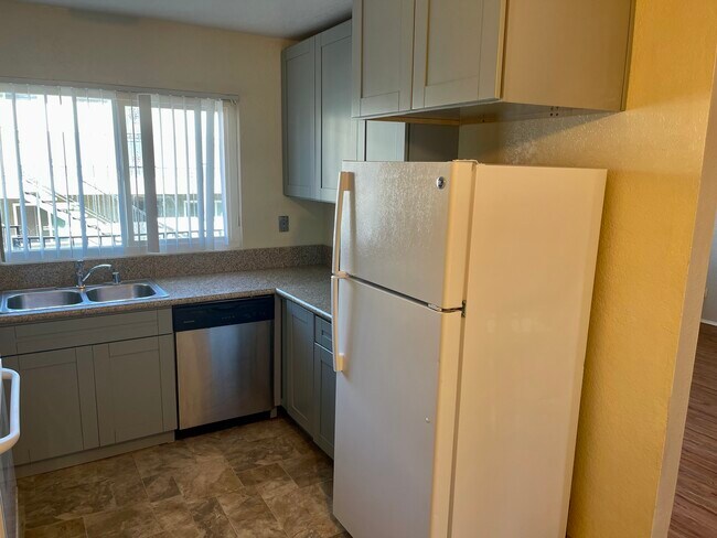 Foto del edificio - 9094 Harness St