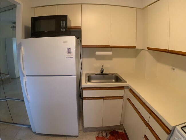 Foto del edificio - 61-25-61-97 97th St