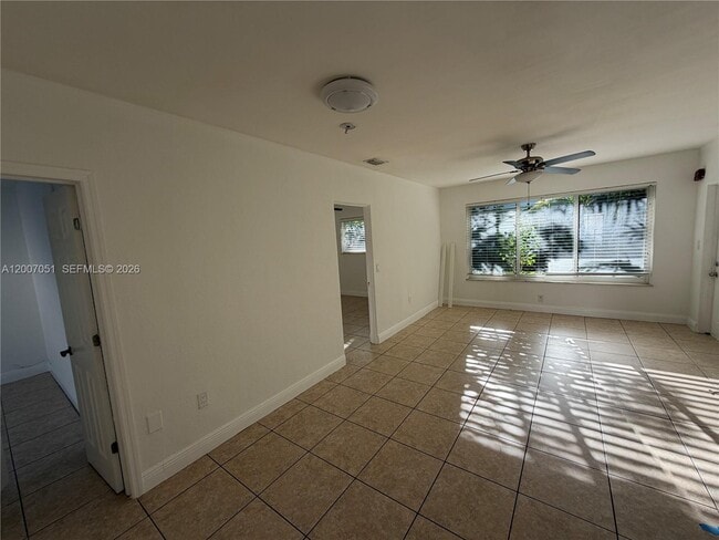 Building Photo - 812 NE 90th St