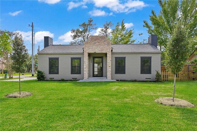 Building Photo - 204 Ayrshire St