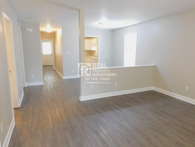 Foto del edificio - 3BR/2BA Ranch Home w/Garage 27107