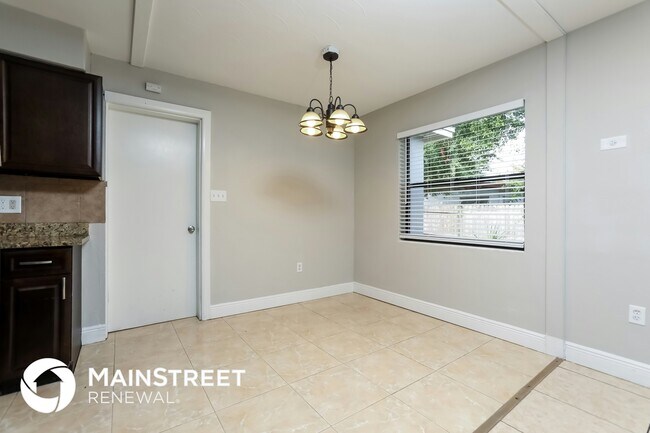 Foto del edificio - 805 Terry Lynn Dr