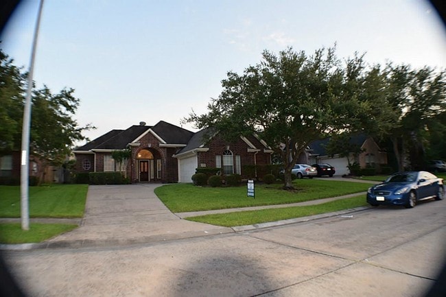 Building Photo - 12327 Maple Leaf Ln