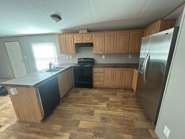 Foto del edificio - 605 County Rd 6053