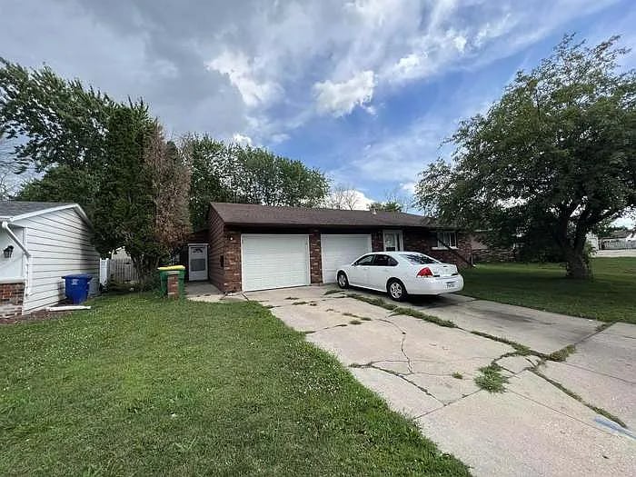 Primary Photo - 603 Victoria St
