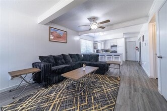 Building Photo - 414 Donnell Dr