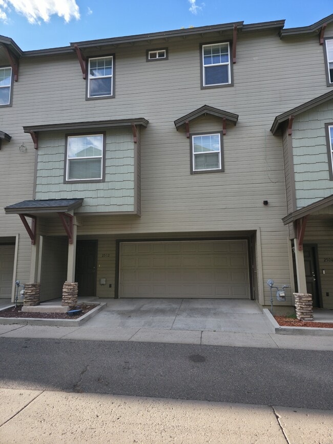 Photo - 2512 W Pikes Peak Dr (Flagstaff, AZ) Townhome