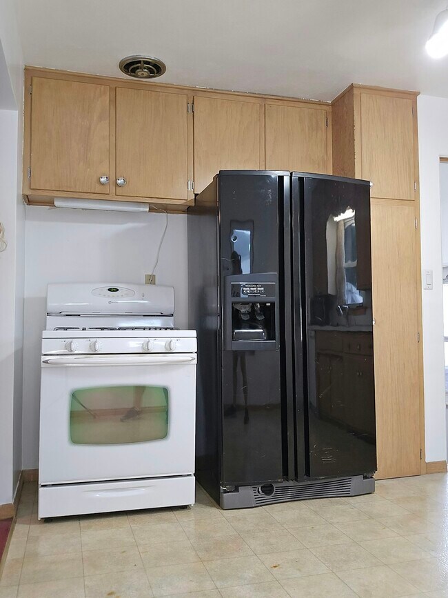 Foto del edificio - 1114 W 9th St