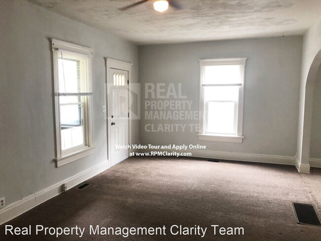Building Photo - 2 br, 1 bath House - 726 Earl St