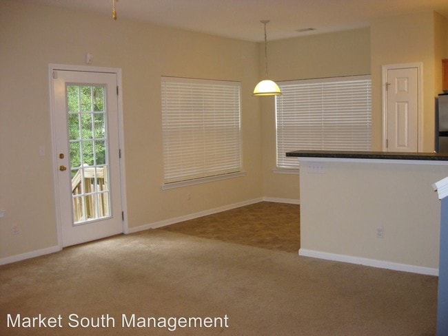 Building Photo - 36 Orchid Ln