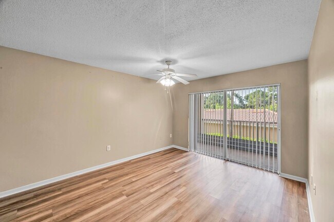 Foto del edificio - 3614 NW Adriatic Ln