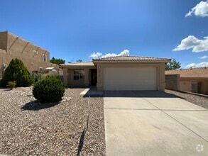 Building Photo - 10516 Sorrento Dr NW