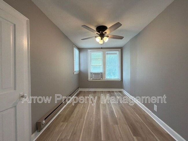 Building Photo - 5717 Hartley St