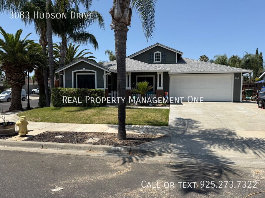 Foto principal - 3083 Hudson Dr
