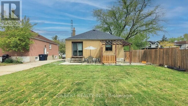 Building Photo - 99 Reiner Rd
