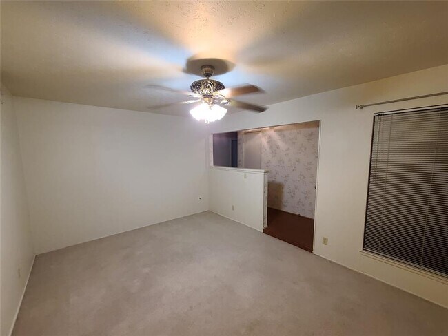 Building Photo - 2812 Ridgeview Ln