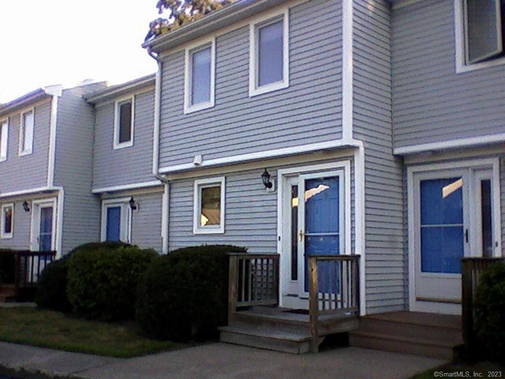 Primary Photo - 9 Mallard Cove Rd