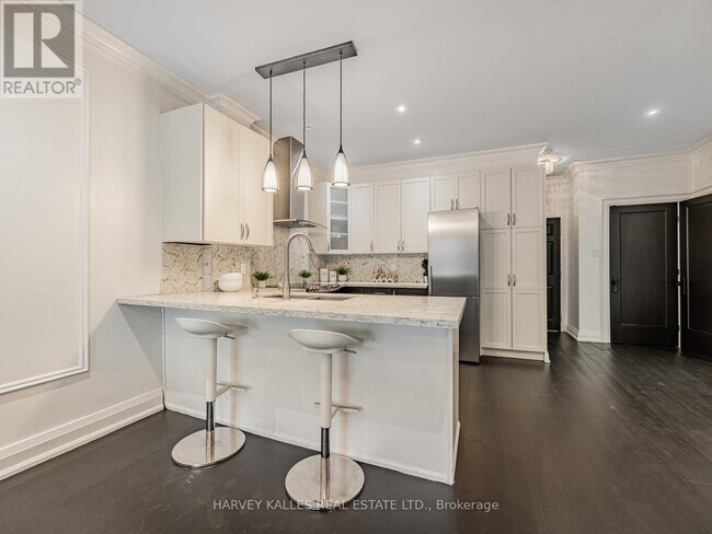 Photo du bâtiment - 2351 Kennedy Rd