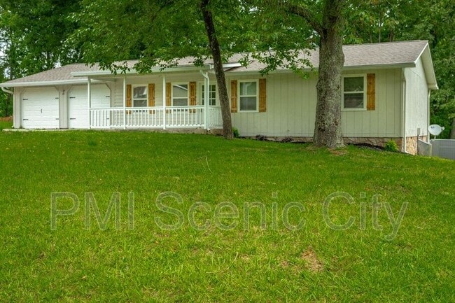 Building Photo - 8621 Glenaire Dr