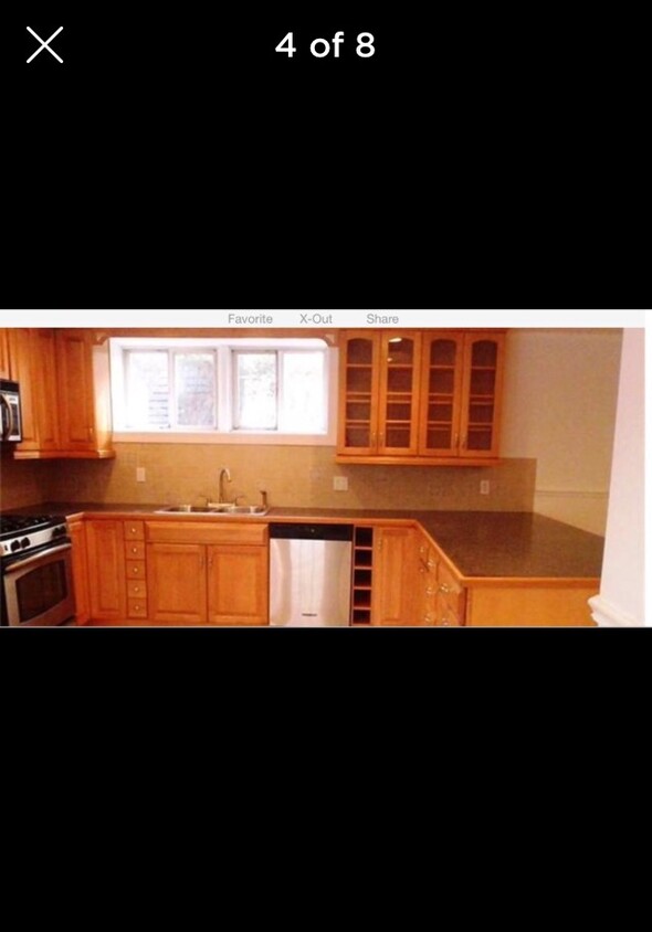 Large chefs kitchen - 11 Oak Ave