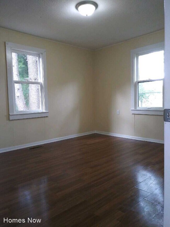 Building Photo - 3 br, 1 bath House - 3420 Sunnyside