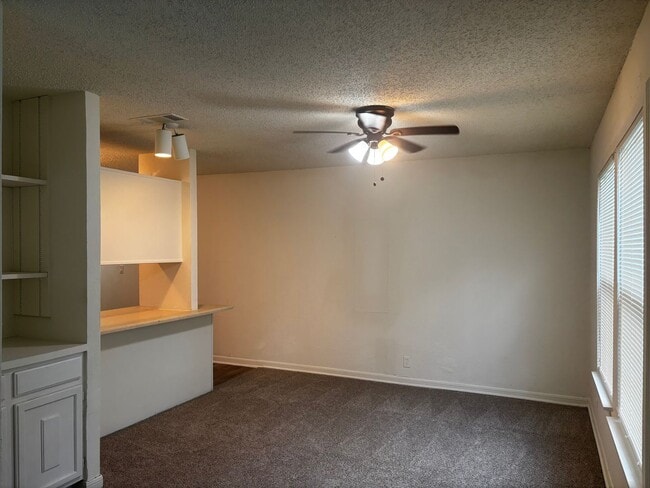 Foto del edificio - 3 Bedroom 2 Bath