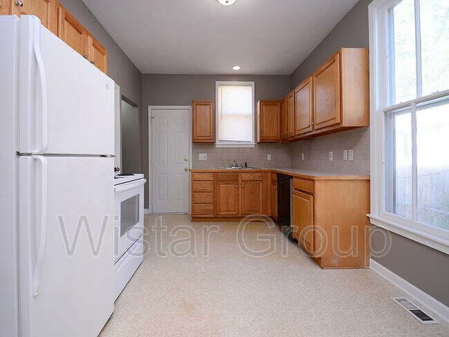 Foto del edificio - 2919 Dupont St