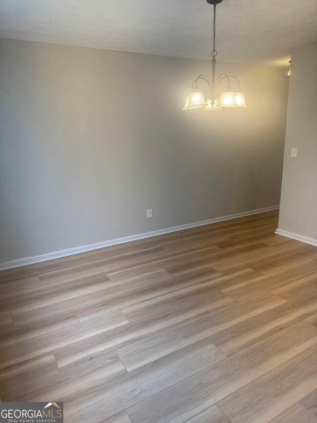 Foto del edificio - 5842 Wellborn Oaks Ct