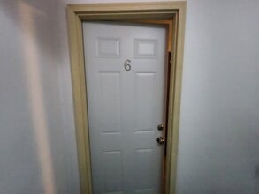 Building Photo - 712 George St