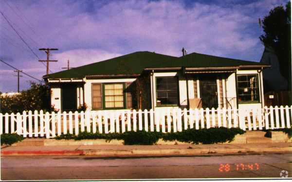 Building Photo - 30-34 San Clemente St
