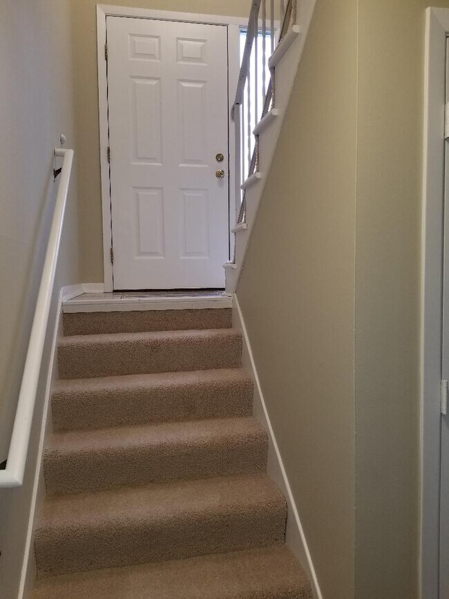 Foto del edificio - 10326 Balsam Ln