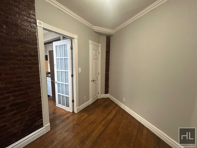 Building Photo - East 13th Street