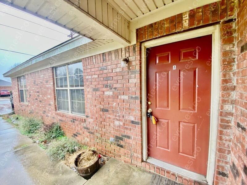 235 S Ash St Unit Apt A, Conway, AR 72034 Condo for Rent in Conway