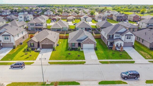 Building Photo - 5816 Texas Sage Dr