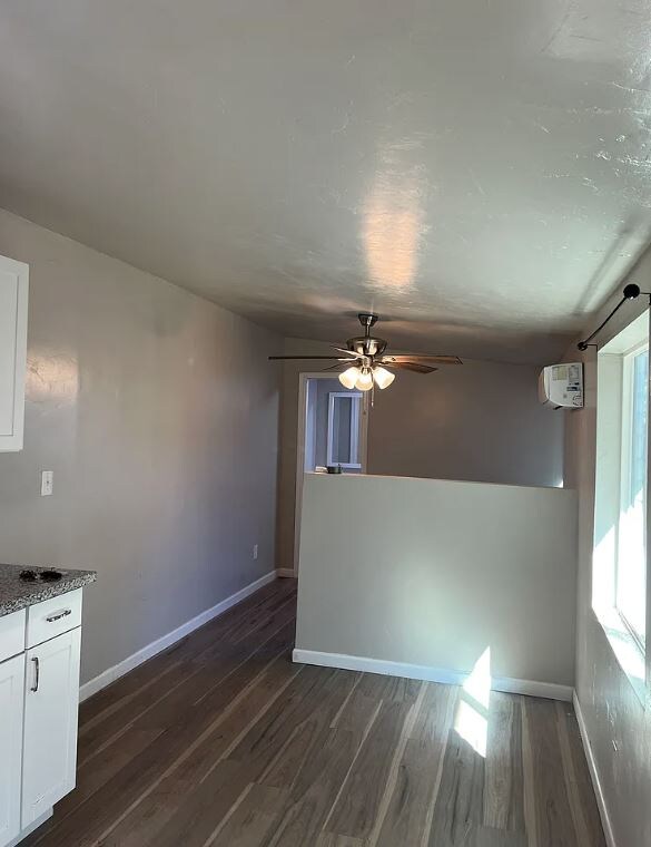 Foto del edificio - 3731 E Garden St