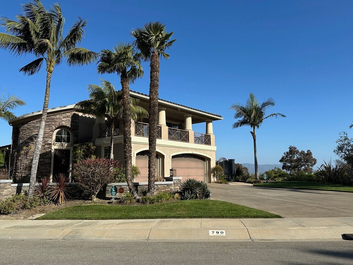 Foto principal - Exquisite Vina Del Mar home in Spanish Hills