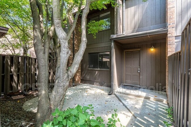 Building Photo - 3506 Prestwick Dr