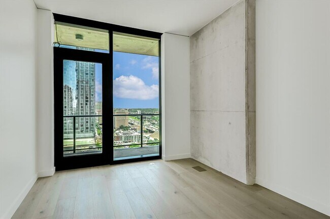Foto del edificio - 610 Davis St
