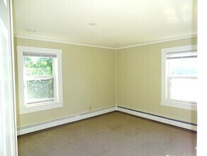 Building Photo - 303 Bishop St