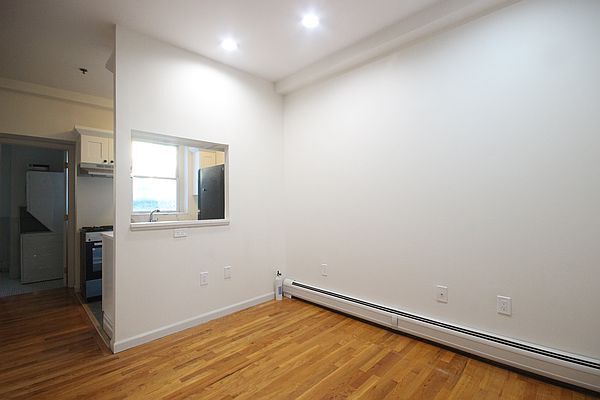 Building Photo - 317 Bloomfield St