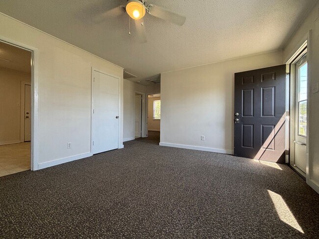 Foto del edificio - Duplex on Davis