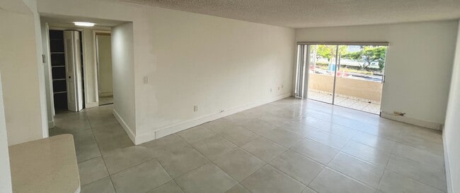 Building Photo - 7745 SW 86th St