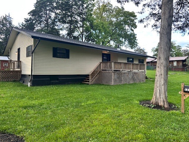 Foto principal - 128 Harness Rd