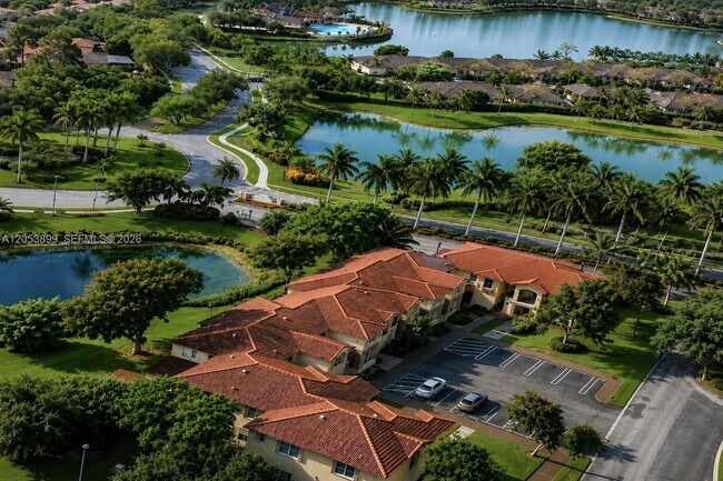Foto del edificio - 1485 NE 33rd Rd