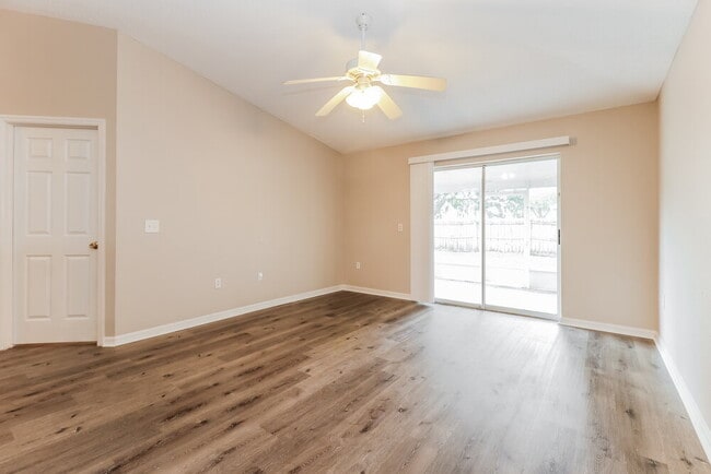 Building Photo - 24817 Mary Beth Ct