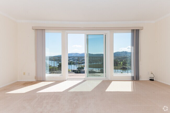 1 habitación, 1 baño - 790 pies cuadrados - Sala de estar - 451 Via Casitas