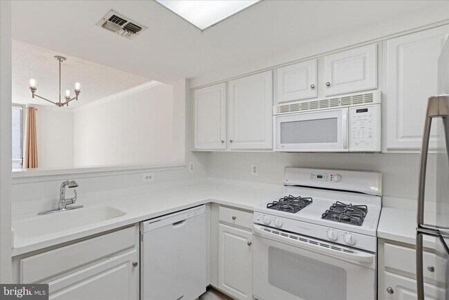 Foto del edificio - 3830 9th St N